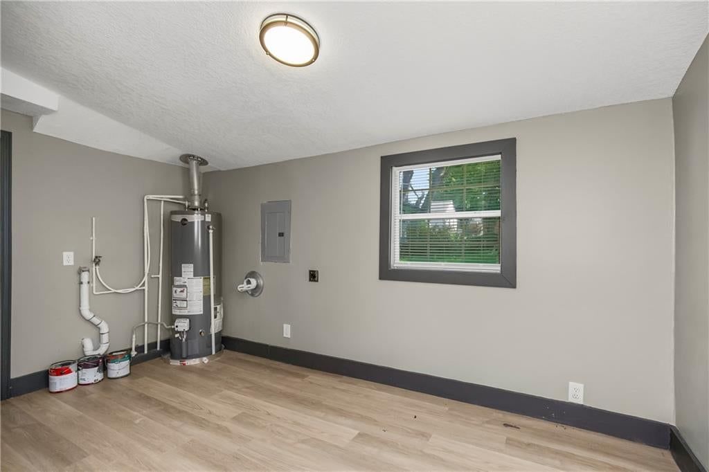 8605 Wayne Avenue — photo 15