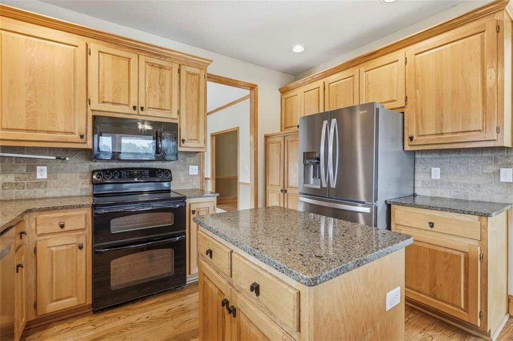 Photo 18 of 99 - 3930 W 223 Street, Bucyrus, KS 66013