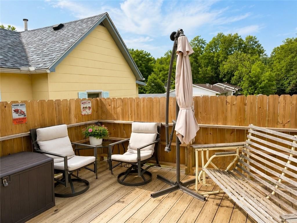 1119 Mound Street — photo 10
