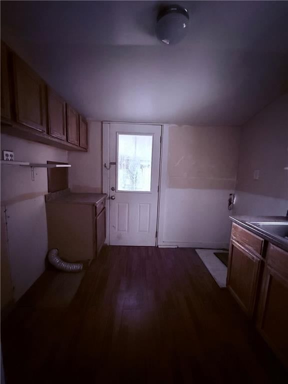 923 E Walnut Street — photo 9