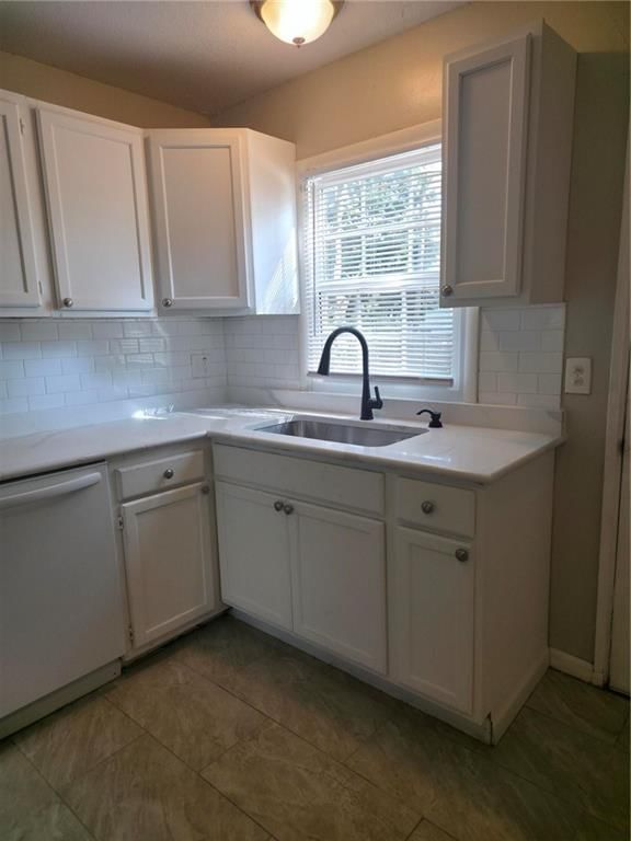 Photo 7 of 11 - 3601 NE 54th Terrace, Kansas City, MO 64119