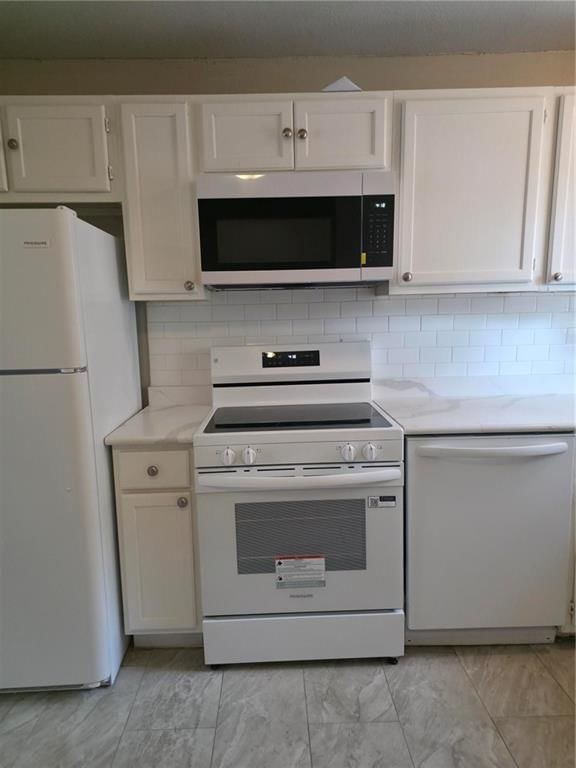 Photo 8 of 11 - 3601 NE 54th Terrace, Kansas City, MO 64119