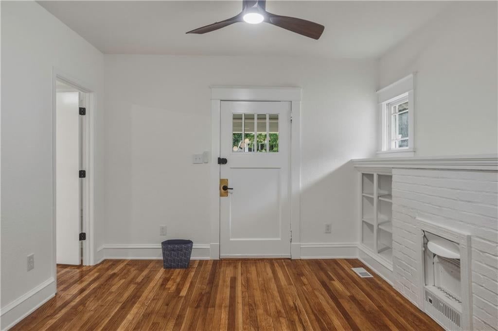 5623 Brooklyn Avenue — photo 6