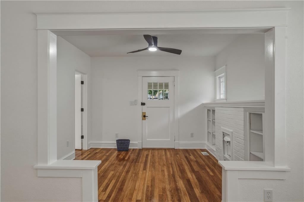 5623 Brooklyn Avenue — photo 7