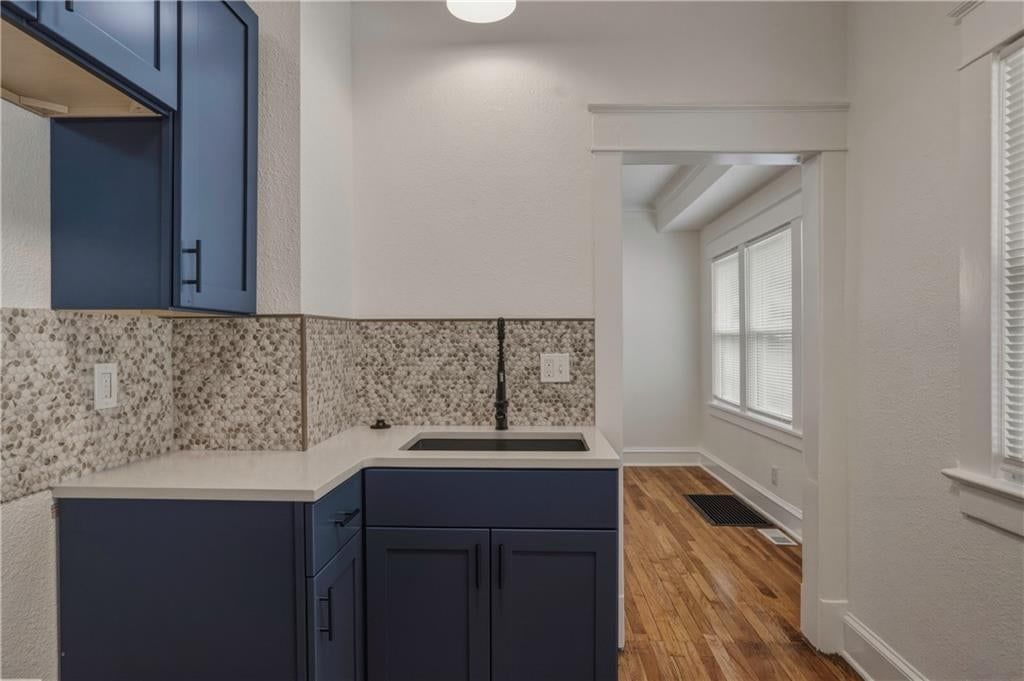 5623 Brooklyn Avenue — photo 12