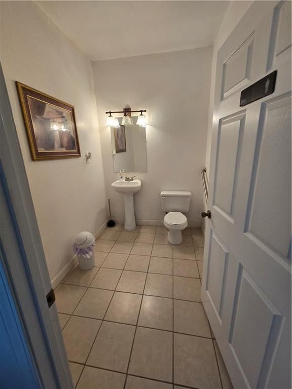 1136 Georgia Avenue — photo 9