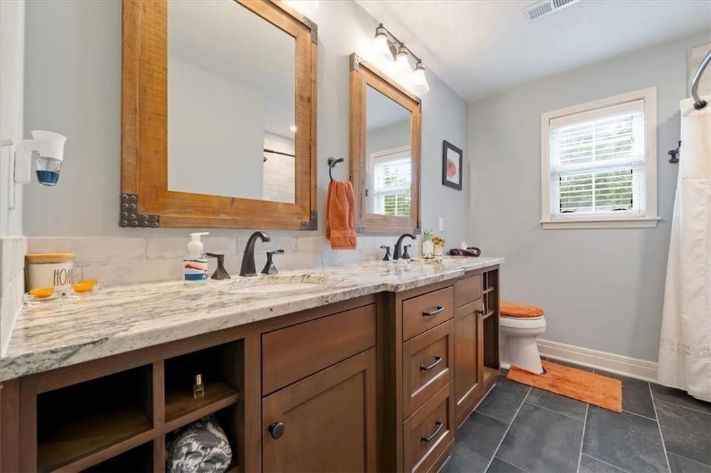 5125 Roundtree Street — photo 5