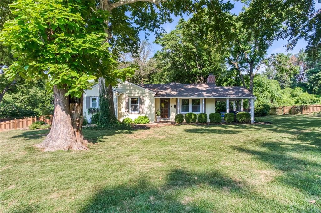 9814 W 57th Street, Merriam, KS