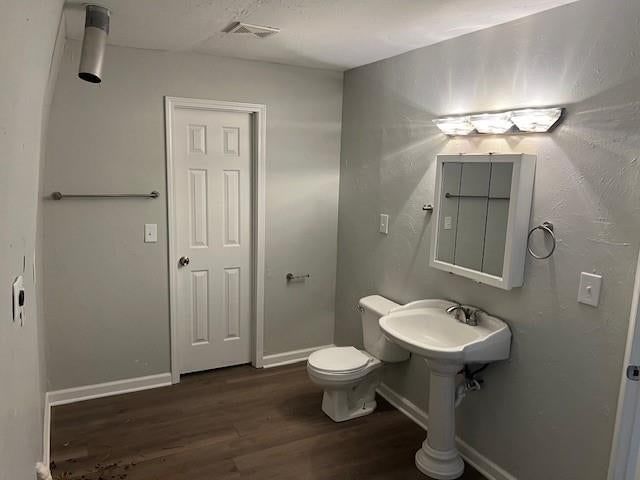 2910 Karnes Road — photo 9