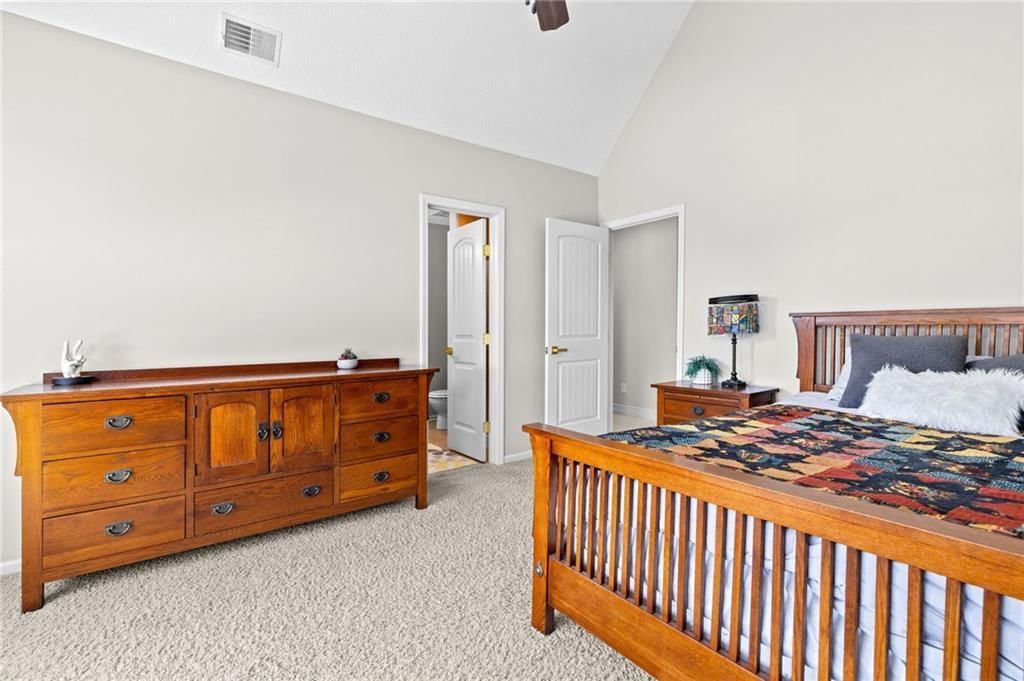 2818 NE WOOD CREEK Lane — photo 34