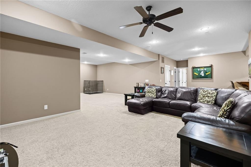 2818 NE WOOD CREEK Lane — photo 50