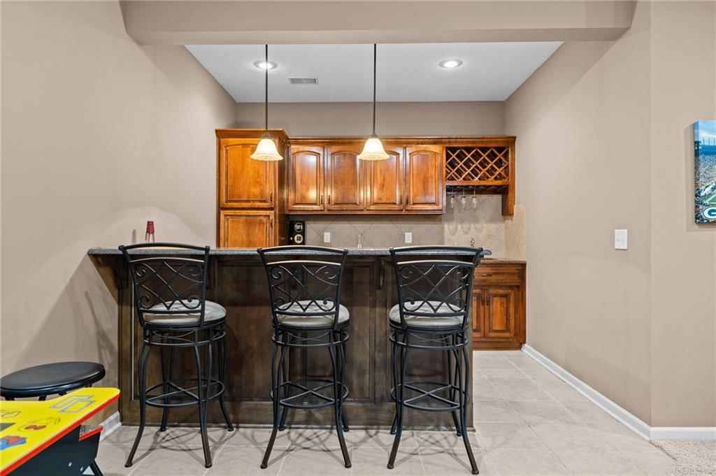 2818 NE WOOD CREEK Lane — photo 53