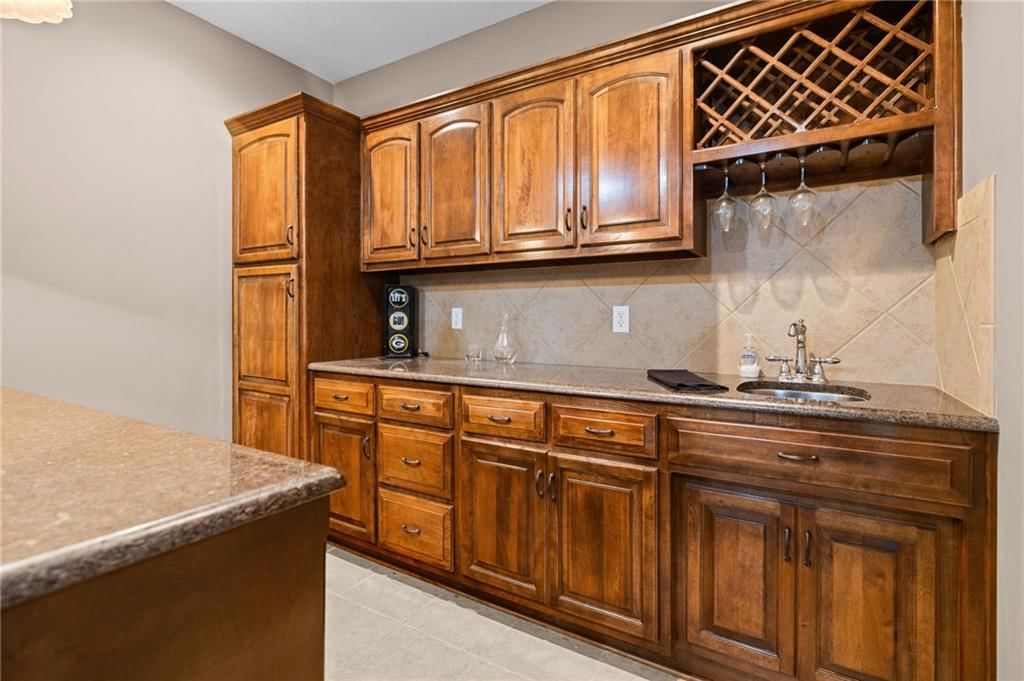 2818 NE WOOD CREEK Lane — photo 54