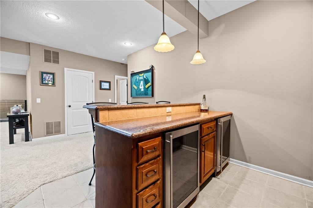 2818 NE WOOD CREEK Lane — photo 55