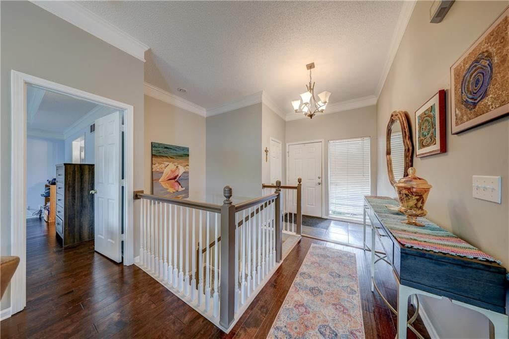 Photo 5 of 35 - 1616 N Hunter Drive, Olathe, KS 66051