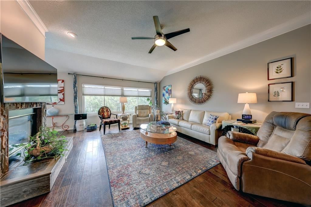 Photo 7 of 35 - 1616 N Hunter Drive, Olathe, KS 66051