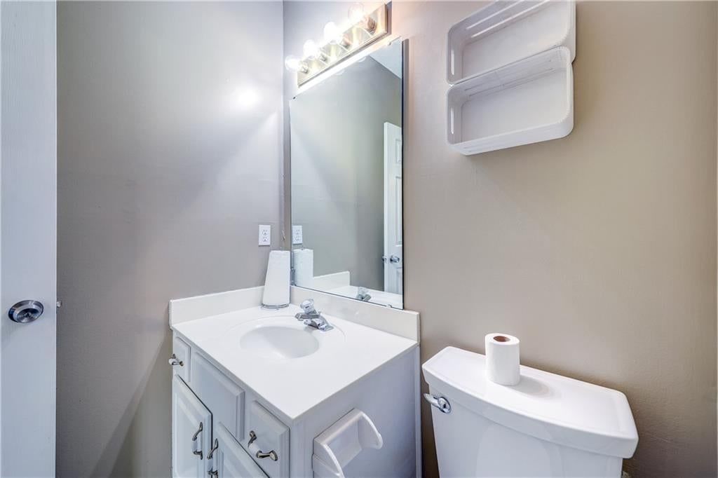 Photo 26 of 35 - 1616 N Hunter Drive, Olathe, KS 66051