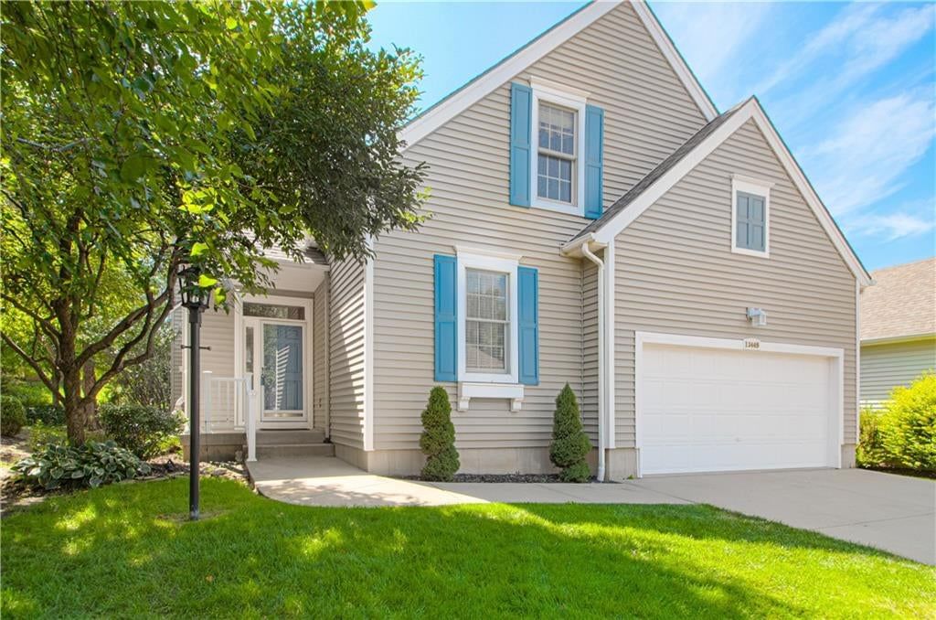 13449 W 126 Terrace, Overland Park, KS: listing photo 2