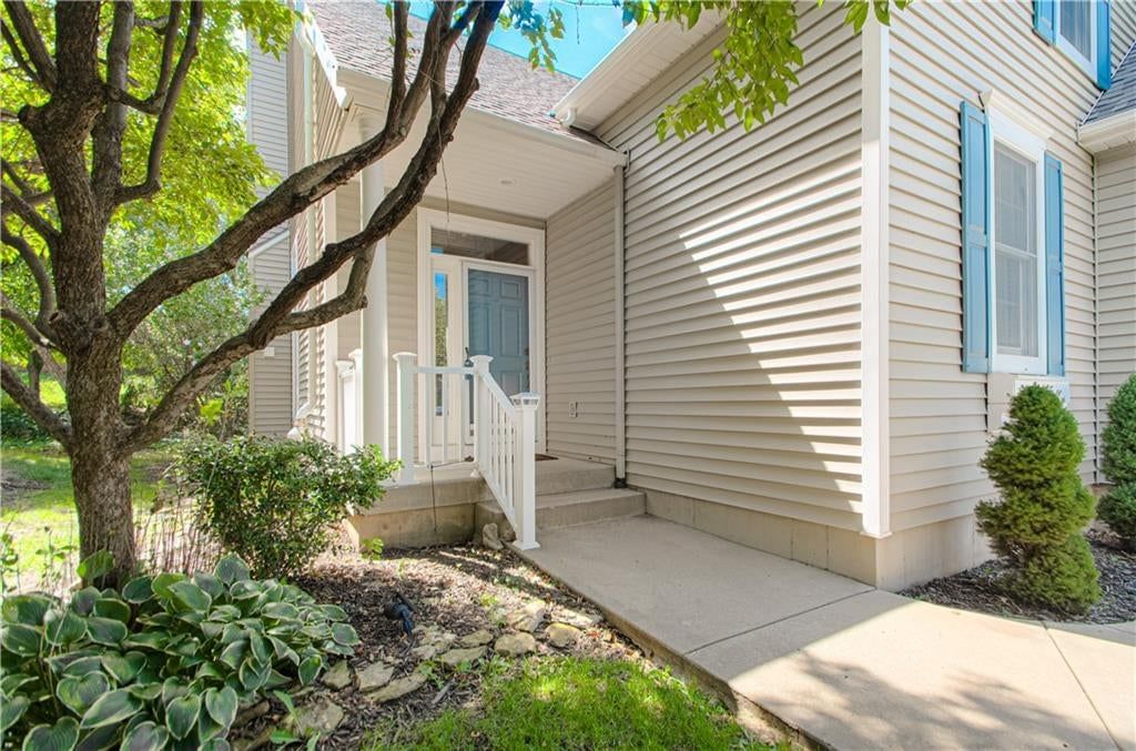 13449 W 126 Terrace, Overland Park, KS: listing photo 3