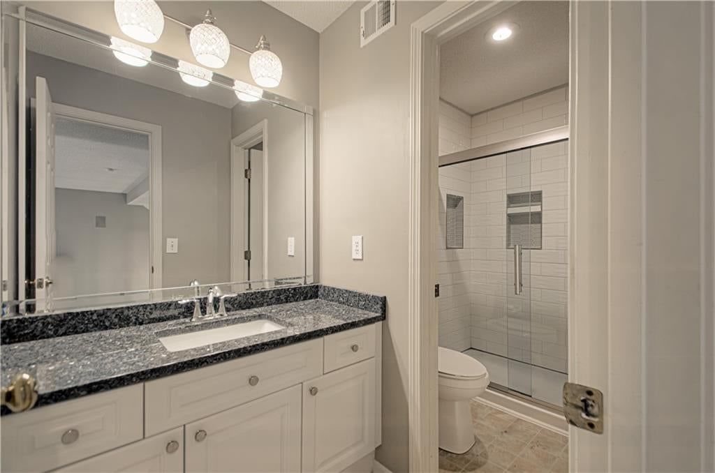 Photo 33 of 48 - 13449 W 126 Terrace, Overland Park, KS 66213