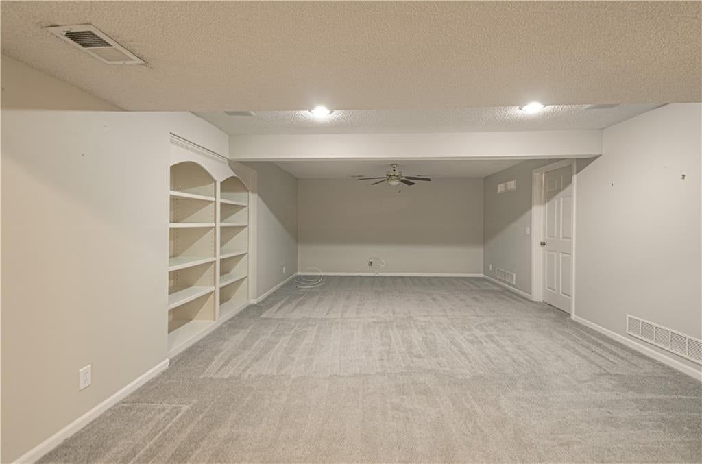 Photo 34 of 48 - 13449 W 126 Terrace, Overland Park, KS 66213