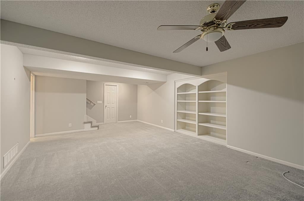 Photo 36 of 48 - 13449 W 126 Terrace, Overland Park, KS 66213