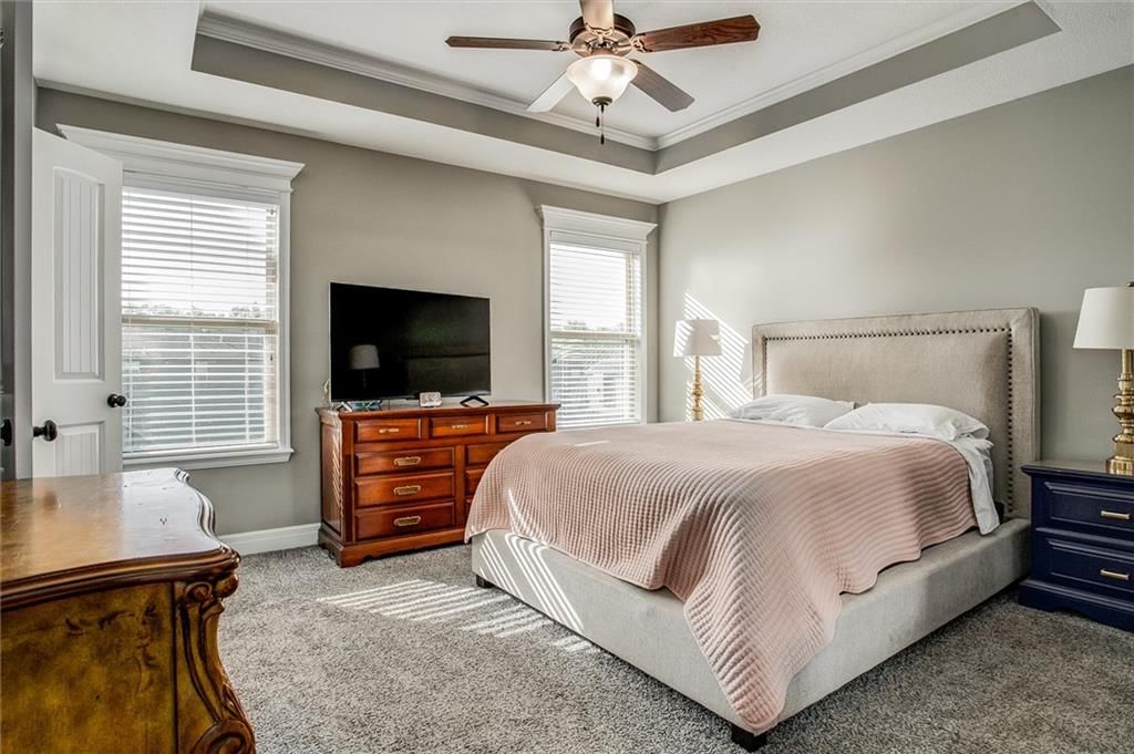 213 NE Hannah Court — photo 14