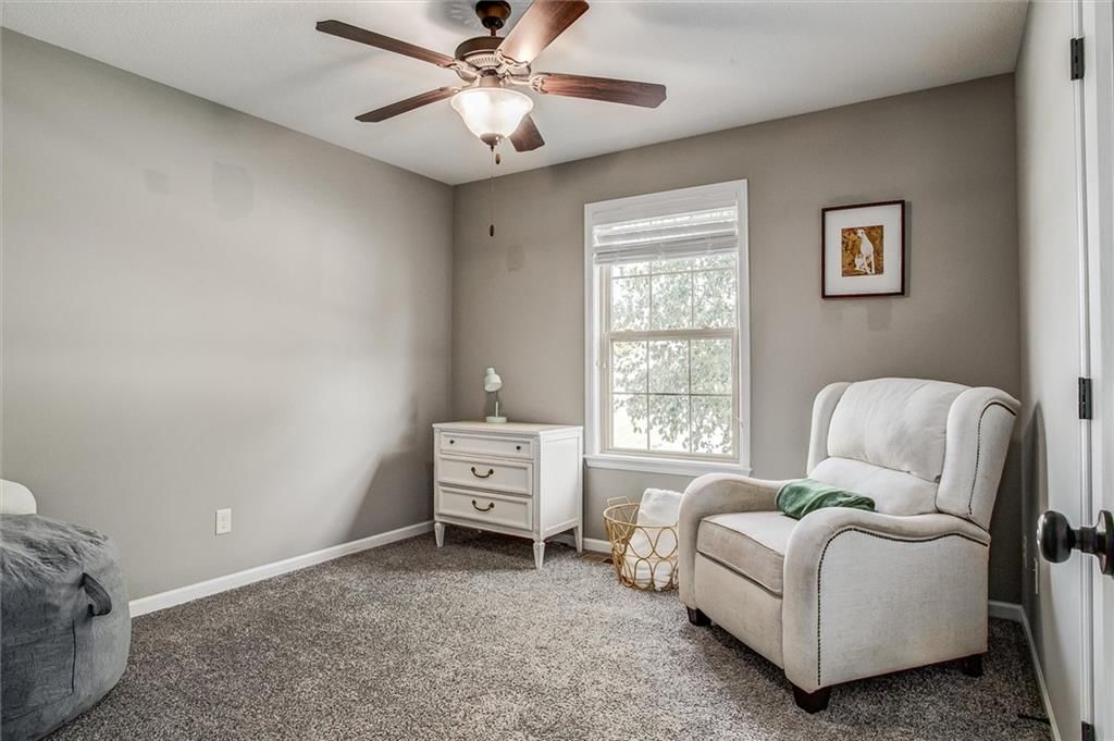 213 NE Hannah Court — photo 20