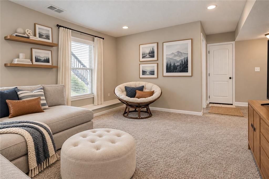 213 NE Hannah Court — photo 26