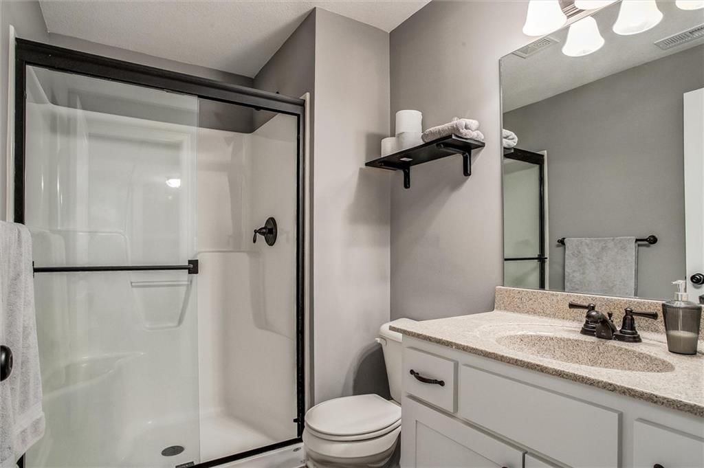 213 NE Hannah Court — photo 30