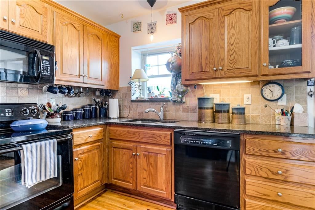 4328 Walnut Street — photo 14