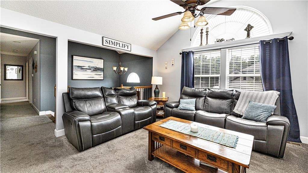 1508 NW Pond Avenue — photo 3