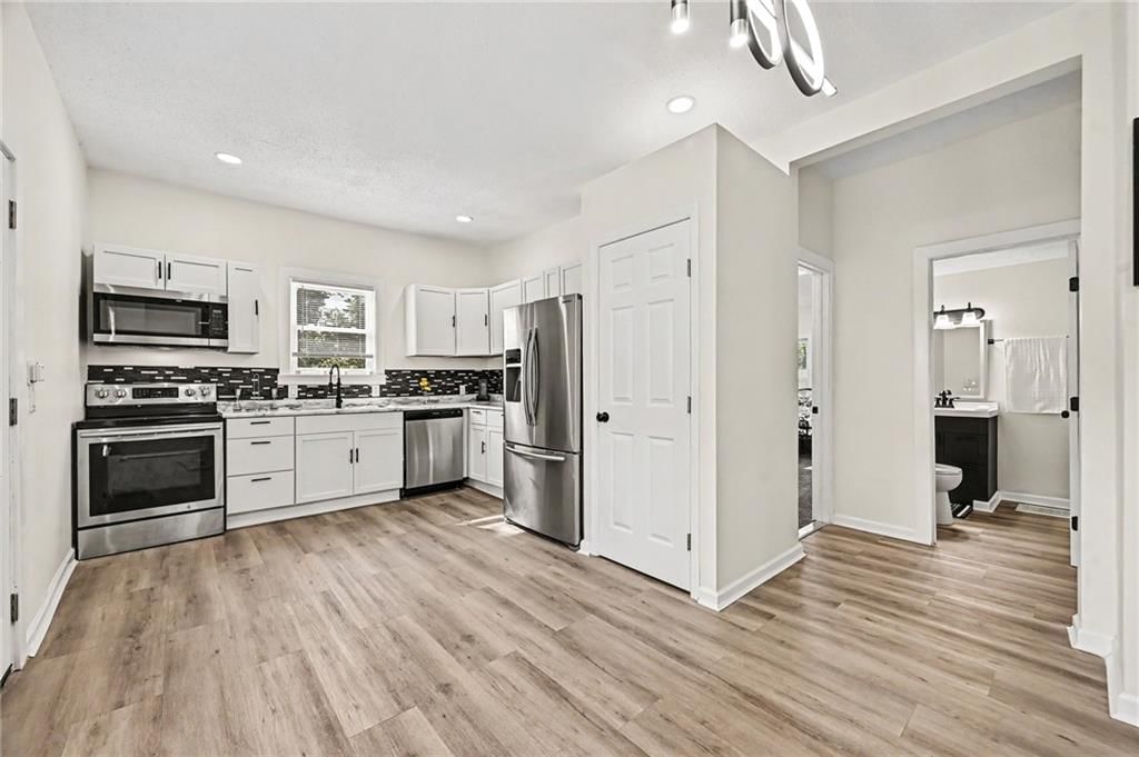 2510 Bellefontaine Avenue — photo 10