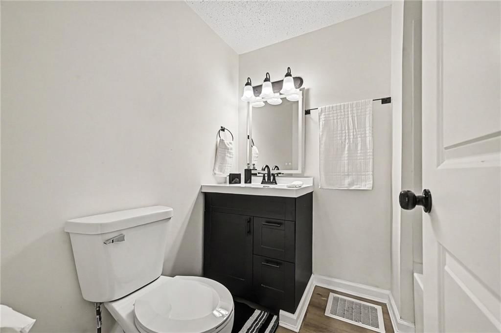 2510 Bellefontaine Avenue — photo 21