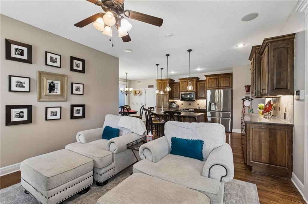 2504 SW Samuel Lane — photo 11