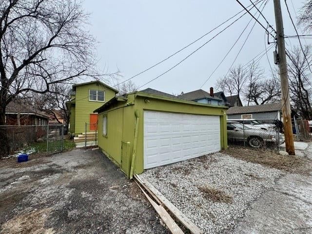 2717 BALES Avenue — photo 25