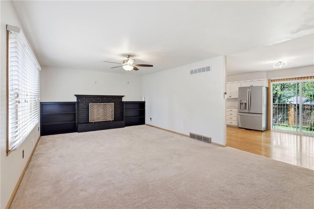 8910 W 48th Street — photo 2