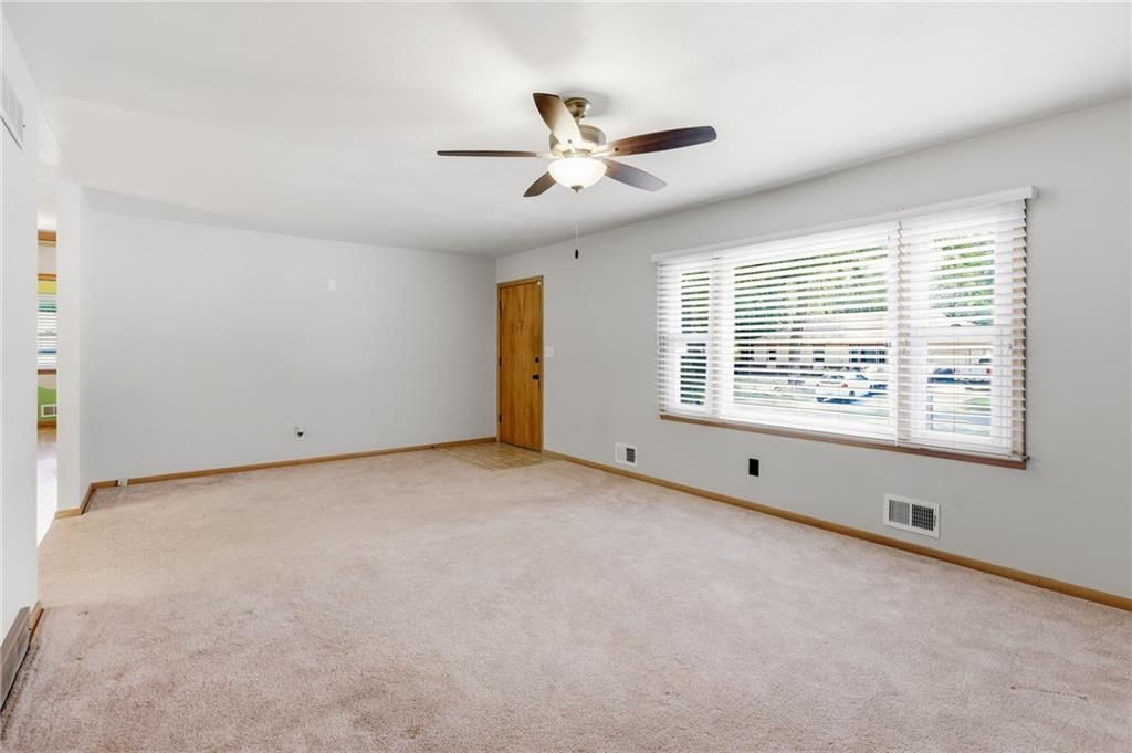 8910 W 48th Street — photo 4