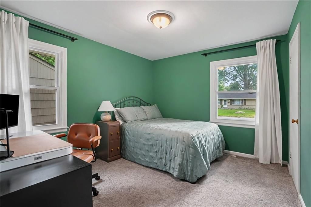 4937 NE Gladstone Avenue — photo 14