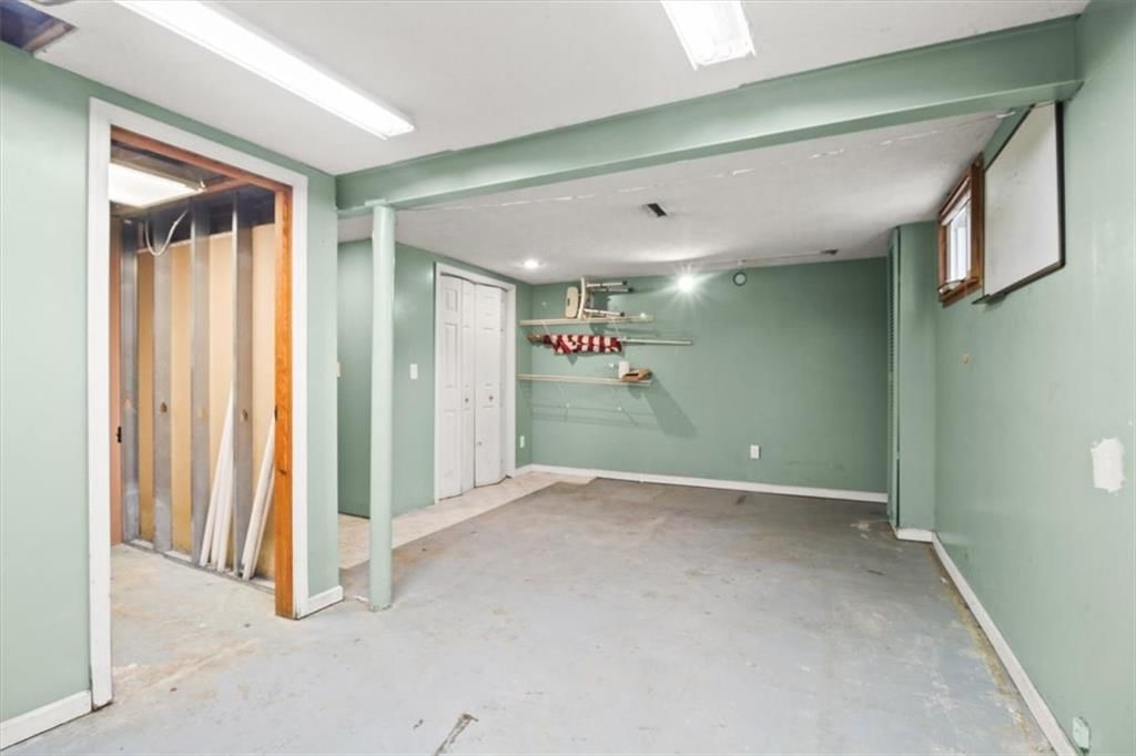 Photo 17 of 21 - 5200 NE 56th Place, Kansas City, MO 64119