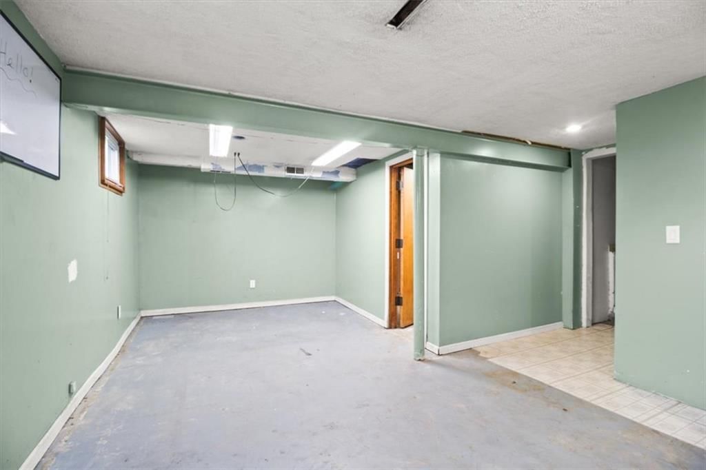 Photo 18 of 21 - 5200 NE 56th Place, Kansas City, MO 64119