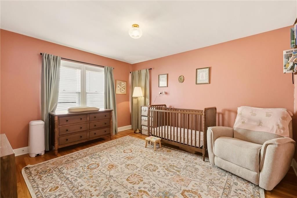 Photo 33 of 49 - 405 E Gregory Boulevard, Kansas City, MO 64131