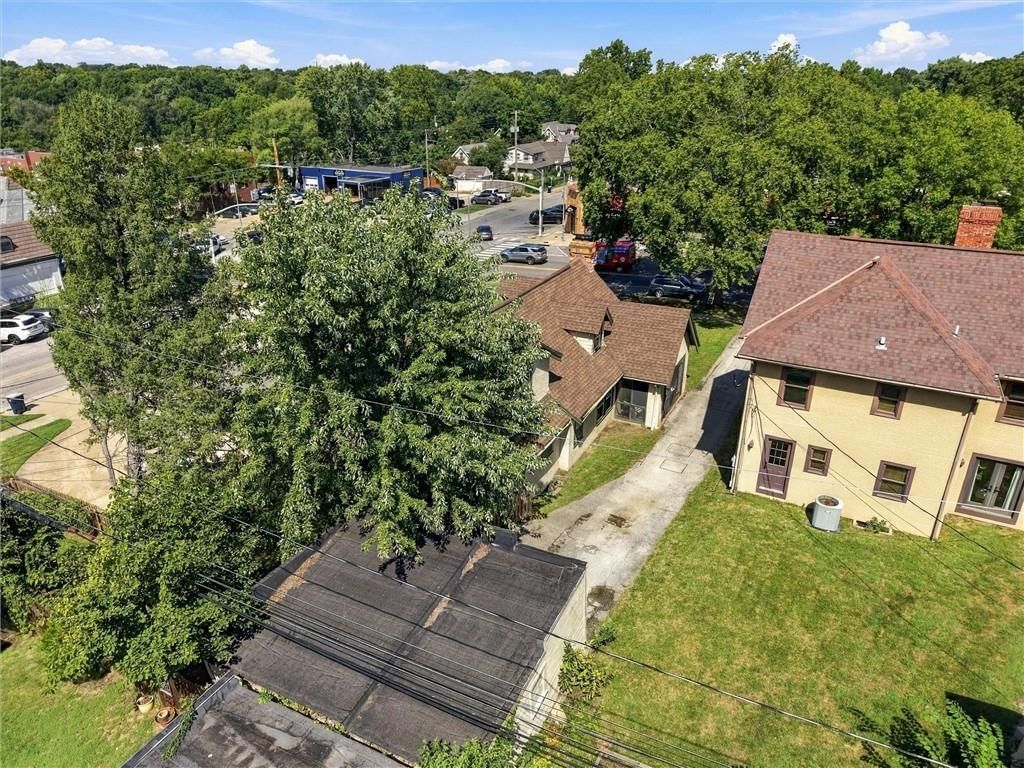 Photo 44 of 49 - 405 E Gregory Boulevard, Kansas City, MO 64131