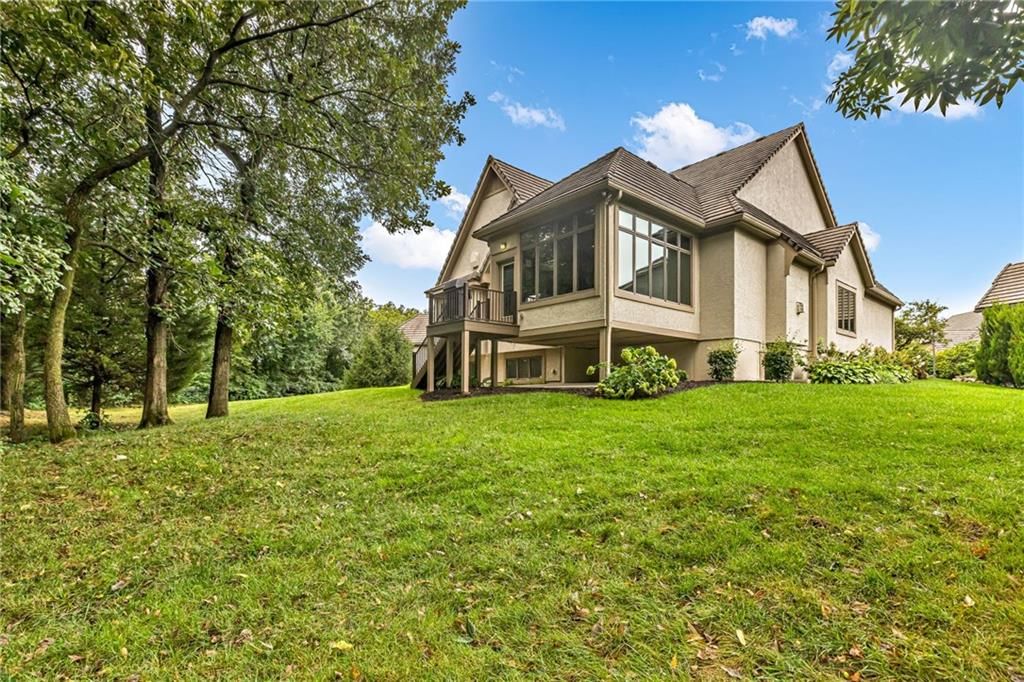 Photo 5 of 42 - 5303 W 124th Court, Overland Park, KS 66209