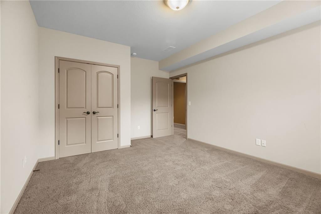 Photo 19 of 42 - 5303 W 124th Court, Overland Park, KS 66209