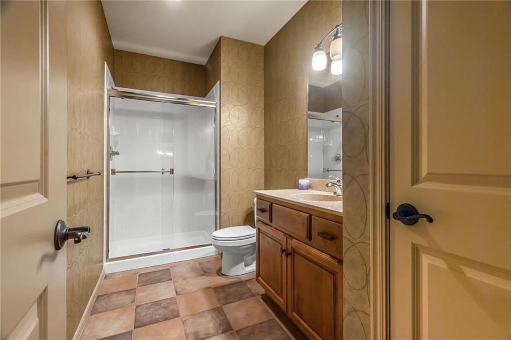 Sunroom at 5303 W 124th Court, Overland Park, KS 66209