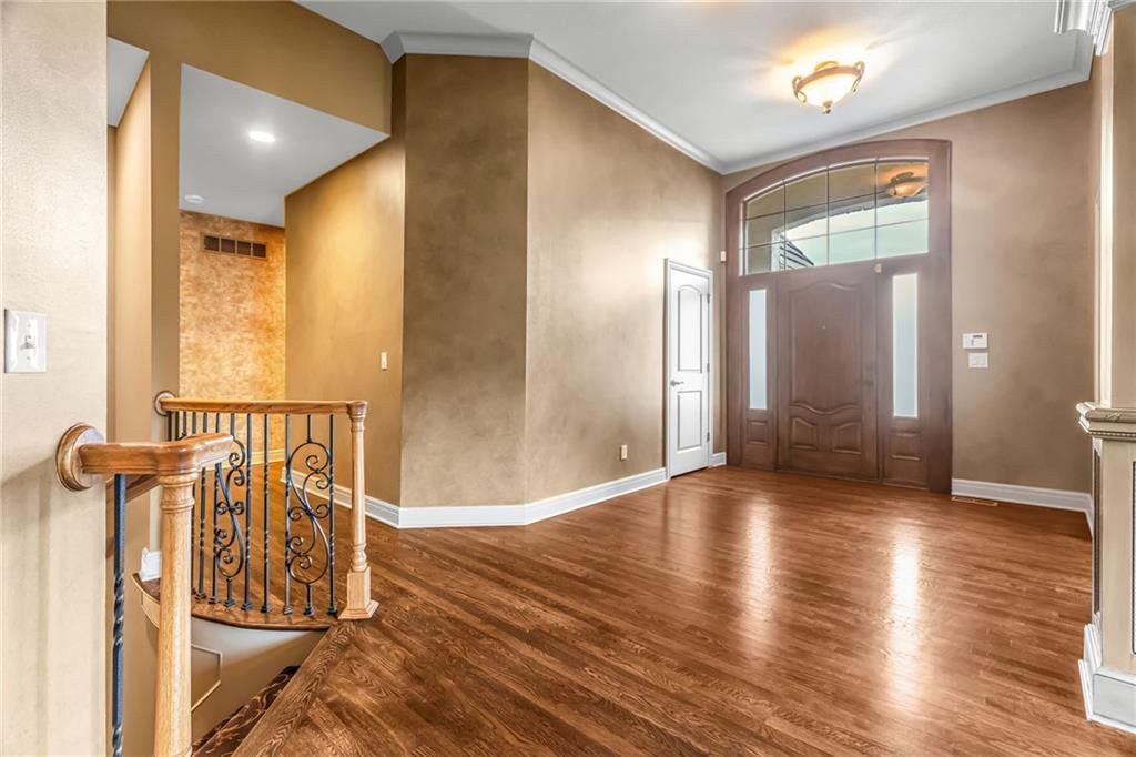 Garage storage system at 5303 W 124th Court, Overland Park, KS 66209