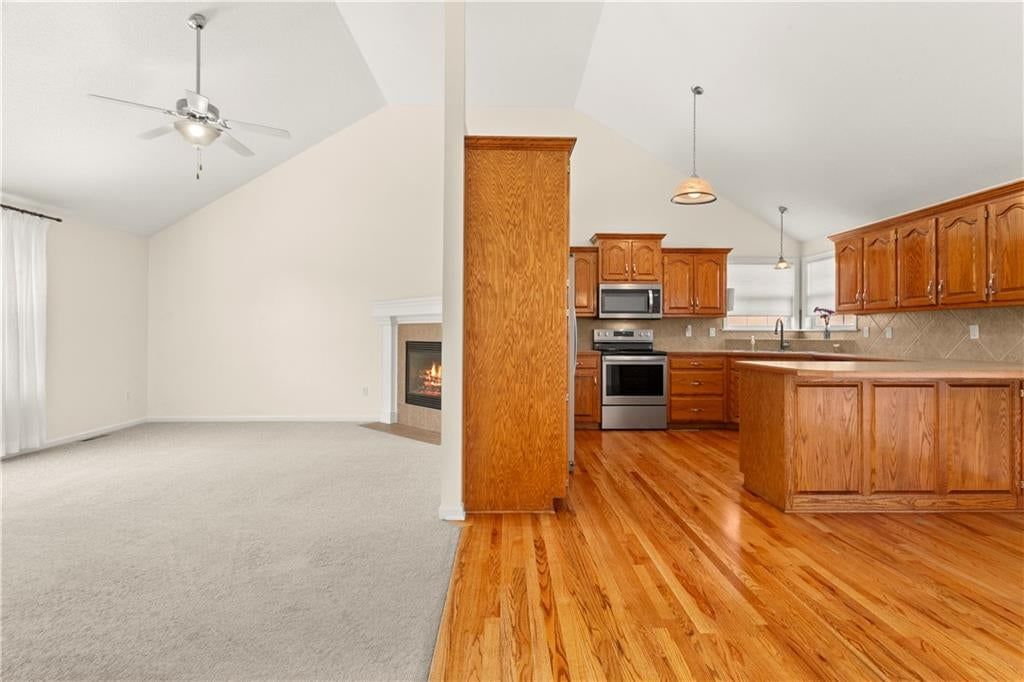 900 NW Poplar Court — photo 10