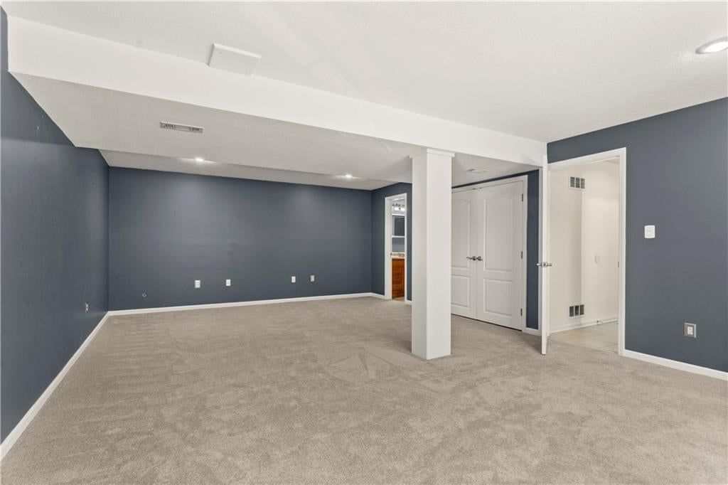 900 NW Poplar Court — photo 23