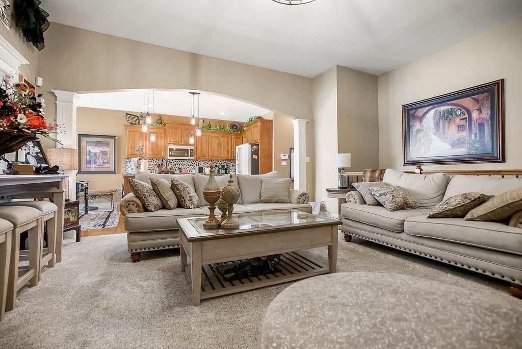 4025 NW Chapman Drive, Blue Springs, MO: listing photo 2